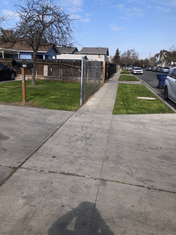 Fresno Multiplex: 512 S Dearing Ave