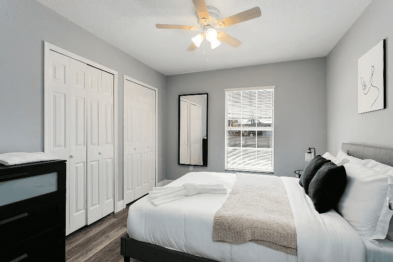 Orlando Multiplex: Unit C- 2616 S Crystal Lake Dr.