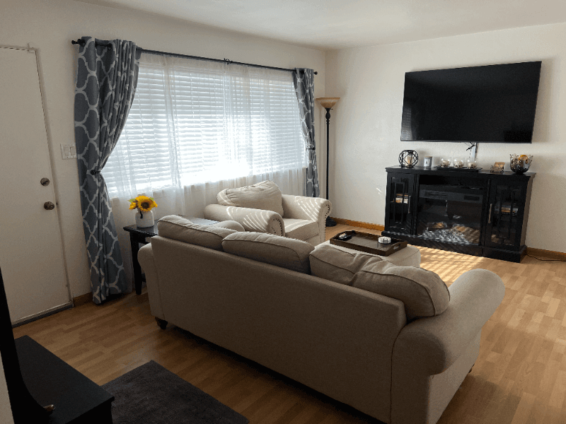 West Sacramento House: 1041 Clarendon Street