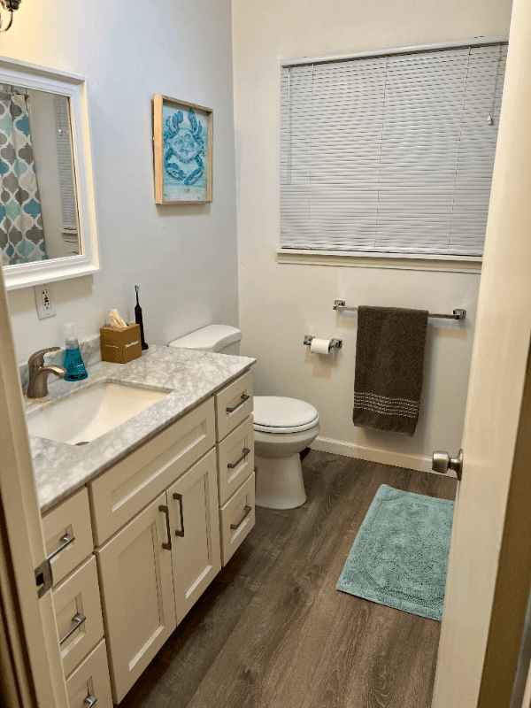 West Sacramento House: 1041 Clarendon Street
