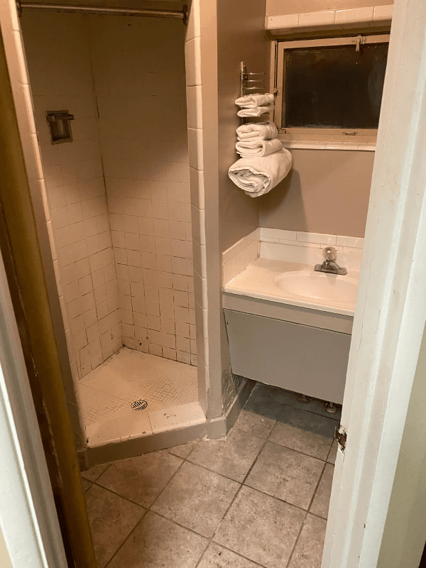 Green River Apartment: 316 East Flaming gorge way