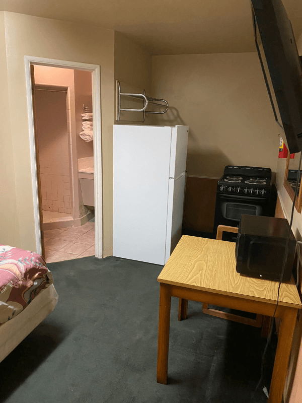 Green River Apartment: 316 East Flaming gorge way