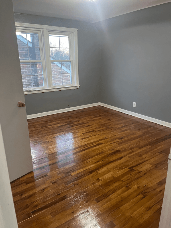 Detroit House: 19313 Winthrop St