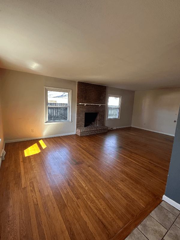 Reynoldsburg House: 6902 Ardelle Dr.