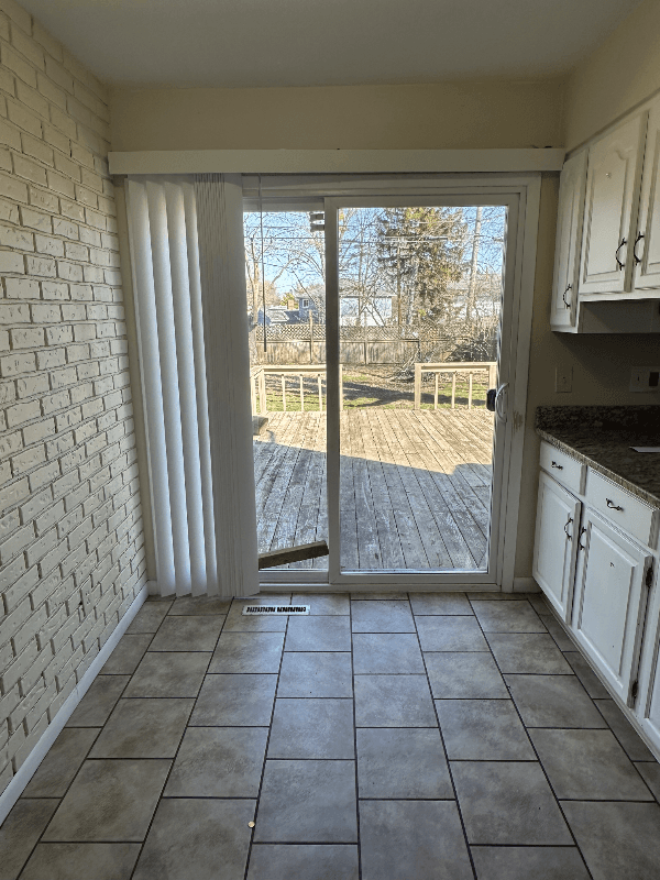 Reynoldsburg House: 6902 Ardelle Dr.