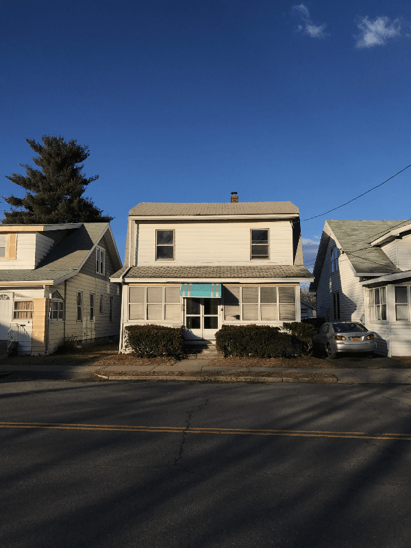 Albany House: 75 Lincoln Ave