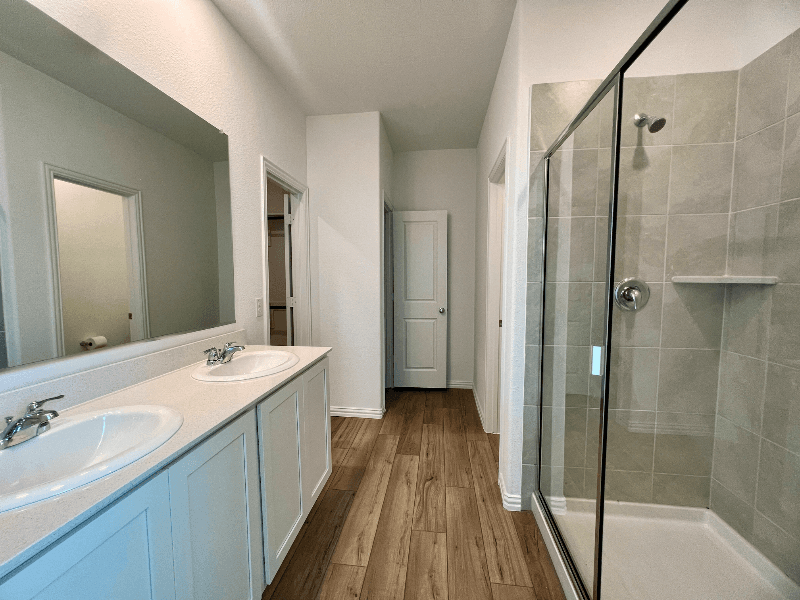 Fate House: 232 Jenkinson Dr