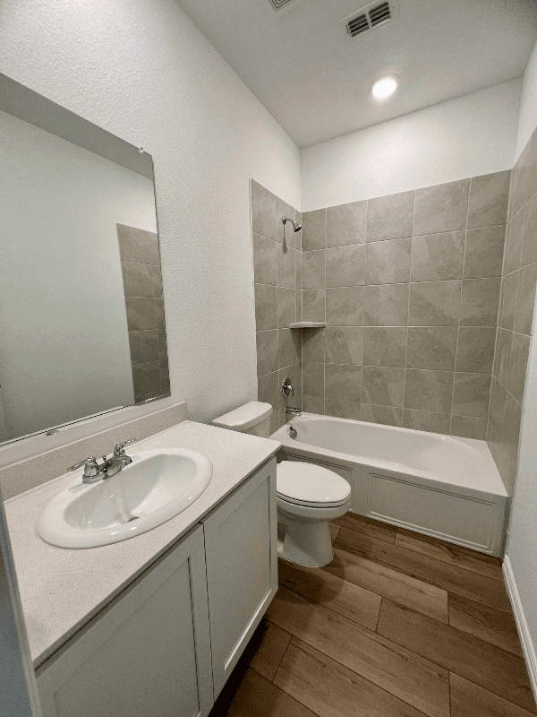 Fate House: 232 Jenkinson Dr