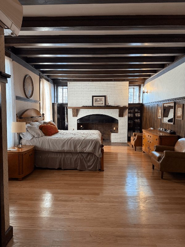 Bay City Apartment: 701 N Lincoln