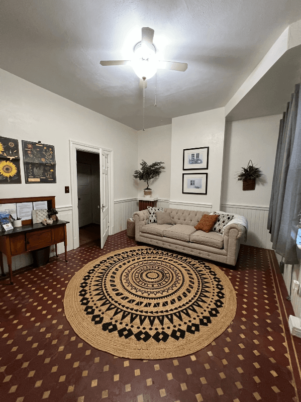 Bay City Apartment: 701 N Lincoln