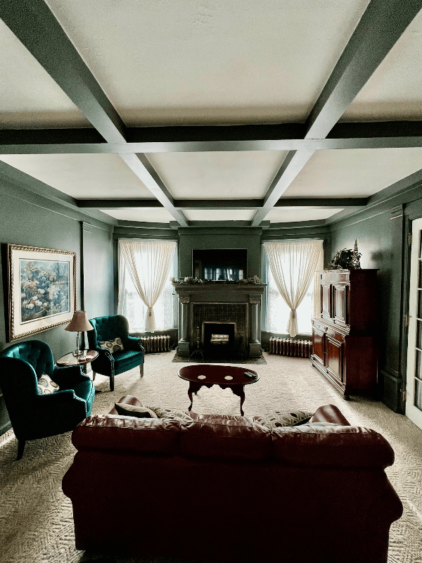 Bay City Apartment: 701 N Lincoln