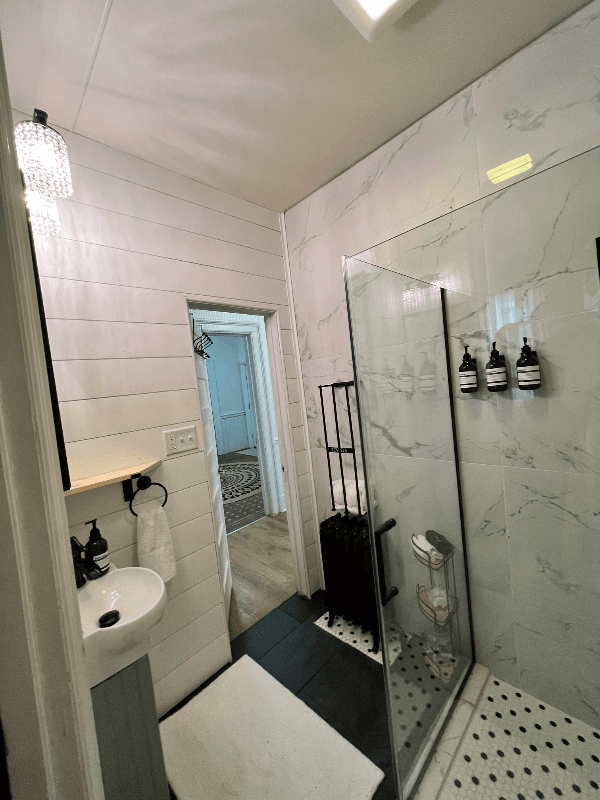 Bay City Apartment: 701 N Lincoln