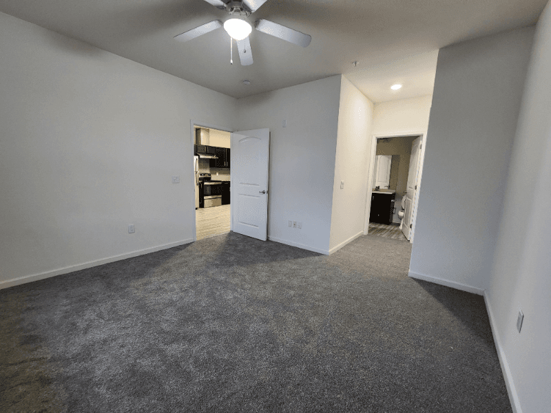 Somerset Apartment: 510 Hamilton St