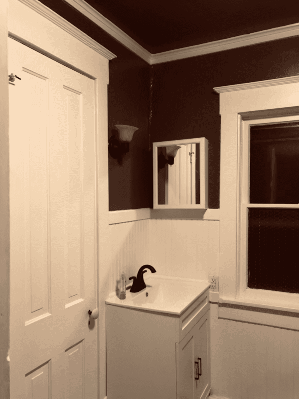 Danville Single Room: 419 N Gilbert St.