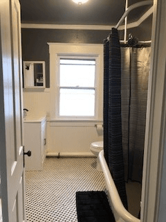 Danville Single Room: 419 N Gilbert St.
