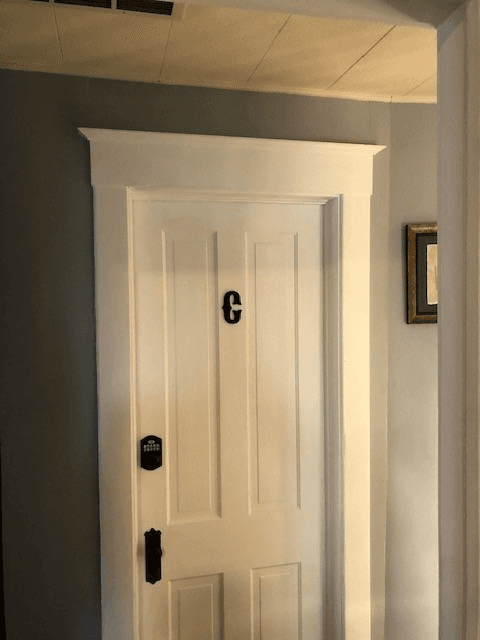 Danville Single Room: 419 N Gilbert St.