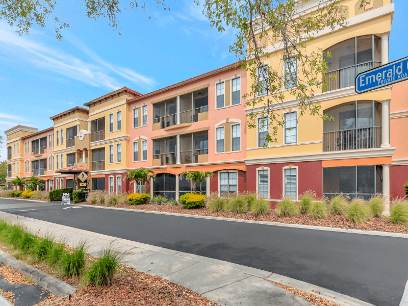 Tampa Condo: 13941 Clubhouse Dr