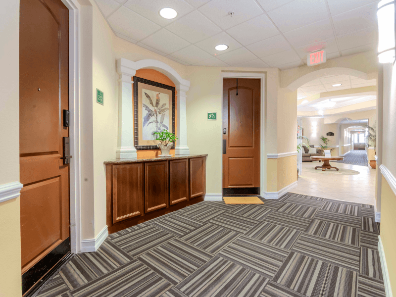 Tampa Condo: 13941 Clubhouse Dr