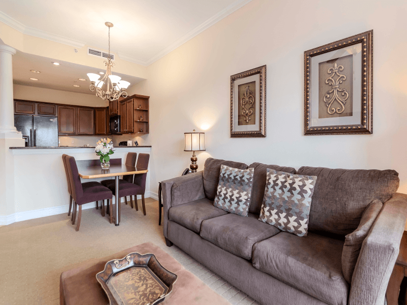Tampa Condo: 13941 Clubhouse Dr
