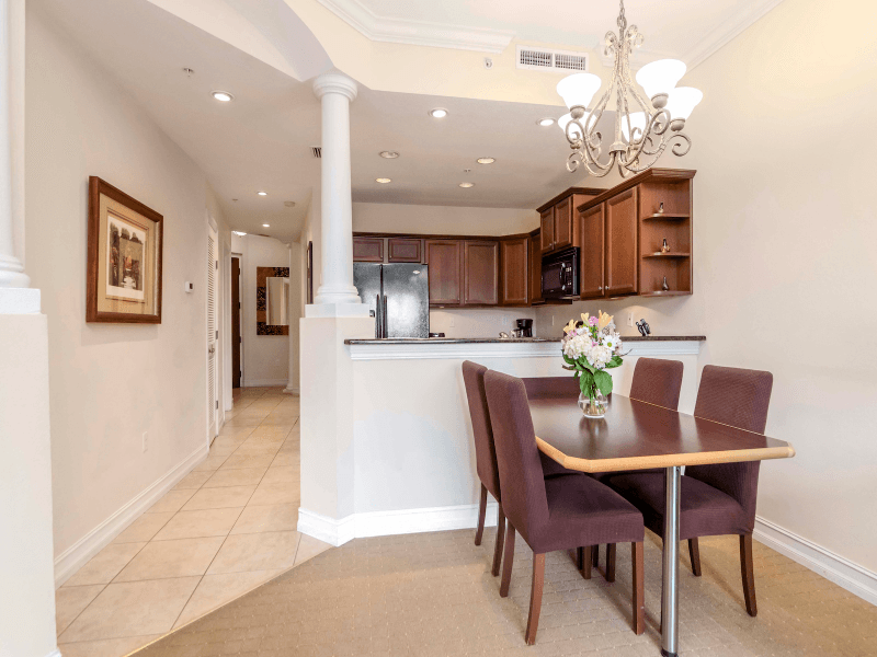 Tampa Condo: 13941 Clubhouse Dr