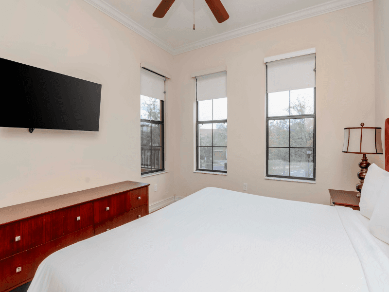 Tampa Condo: 13941 Clubhouse Dr