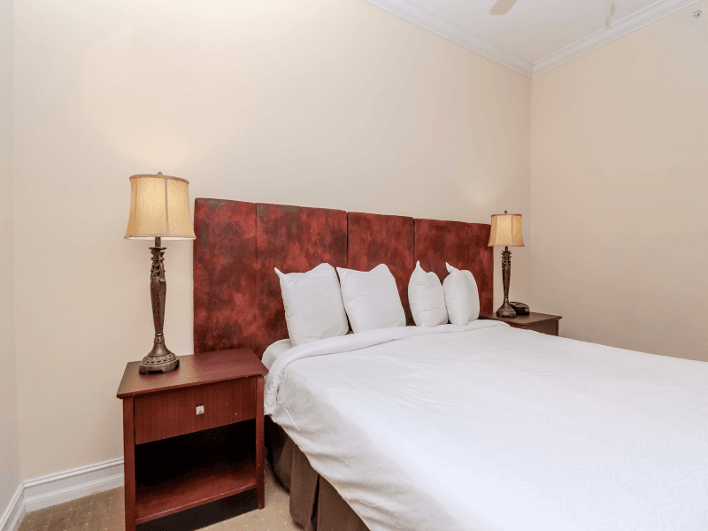 Tampa Condo: 13941 Clubhouse Dr