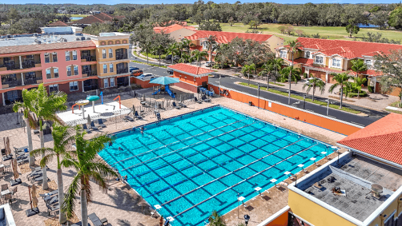 Tampa Condo: 13941 Clubhouse Dr