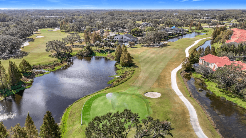 Tampa Condo: 13941 Clubhouse Dr