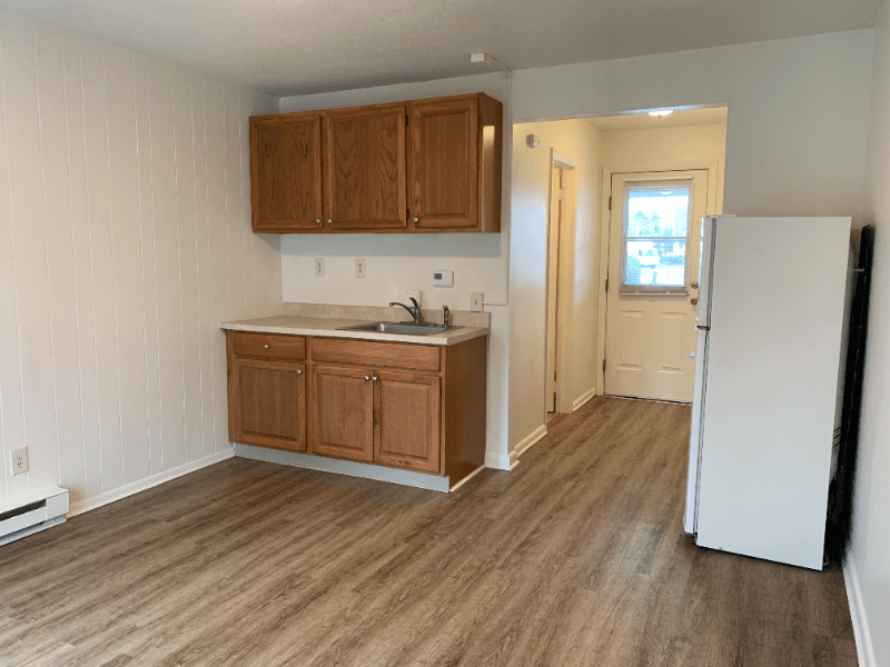 Amherst Apartment: 10 Belchertown Road