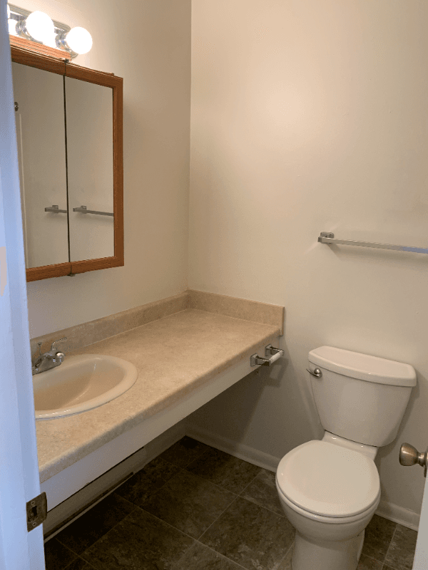 Amherst Apartment: 10 Belchertown Road