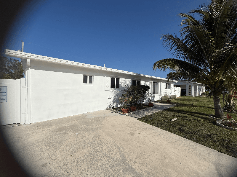 Deerfield Beach House: 1308 SE 1 TERR