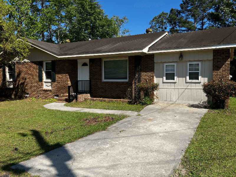 Summerville House: 234 Owens drive