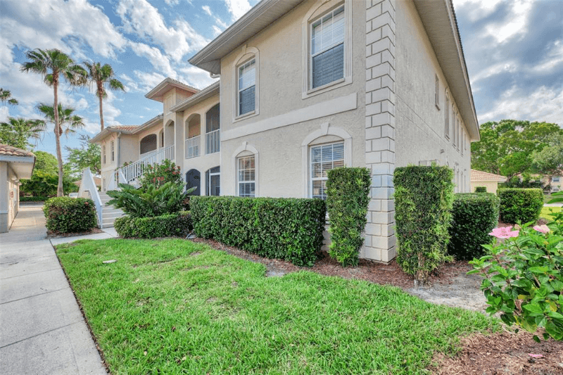 Venice Condo: 10102 L'Pavia Blvd