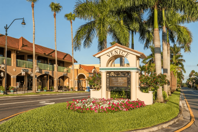 Venice Condo: 10102 L'Pavia Blvd