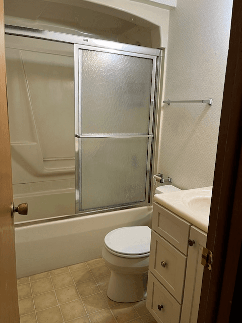 Sullivan Apartment: 421 S Grant St.