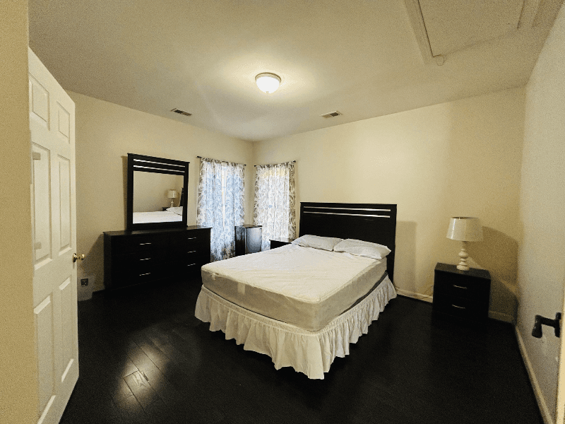 Upper Marlboro House: 15506 Symondsbury Way
