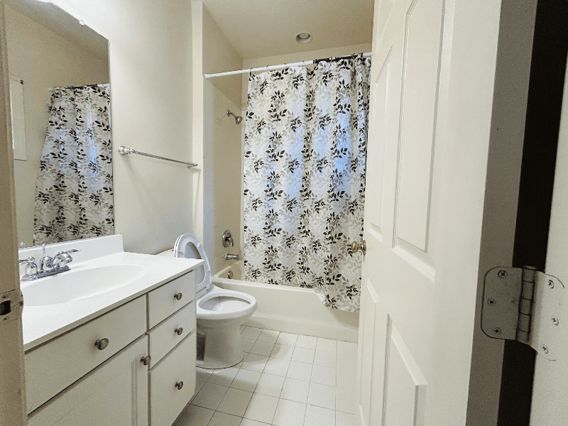 Upper Marlboro House: 15506 Symondsbury Way
