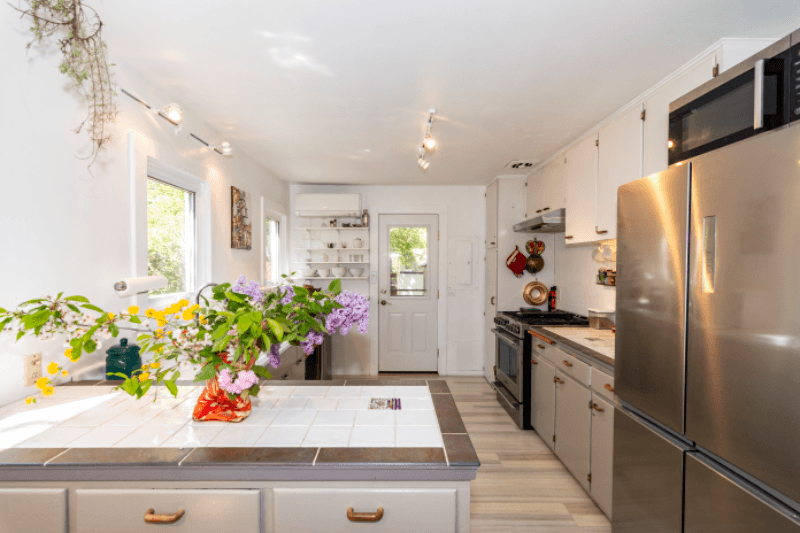 Ashland House: 671 Siskiyou Blvd