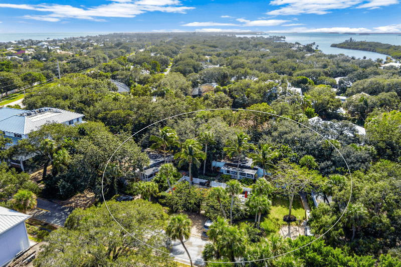 Vero Beach Apartment: 720 Lantana Ln