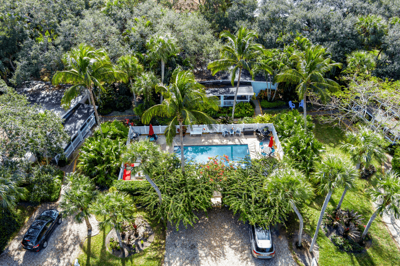 Vero Beach Apartment: 720 Lantana Ln