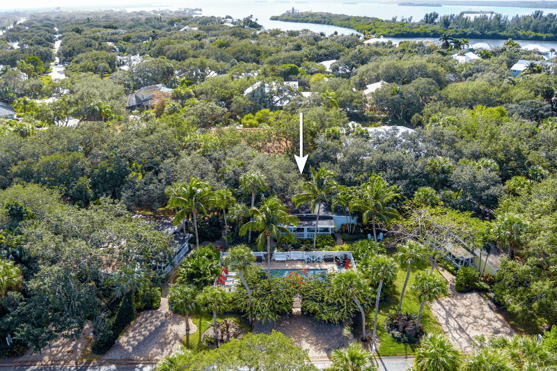 Vero Beach Apartment: 720 Lantana Ln