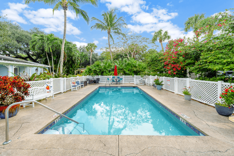Vero Beach Apartment: 720 Lantana Ln