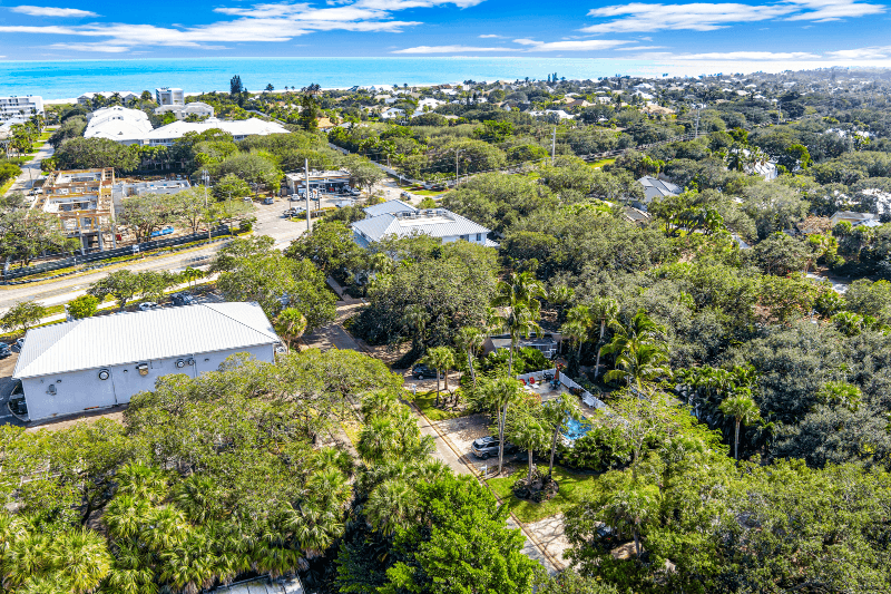 Vero Beach Apartment: 720 Lantana Ln