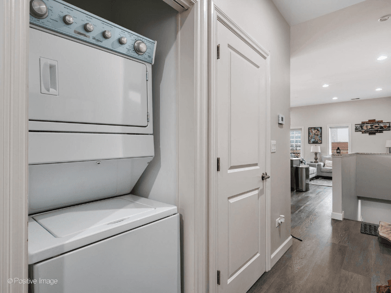 Chicago Other: 2248 W Taylor St, 1