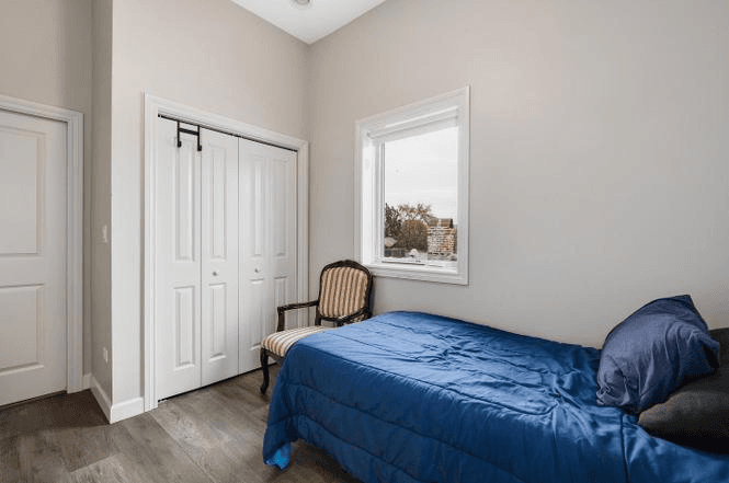 Chicago Other: 2248 W Taylor St, 1