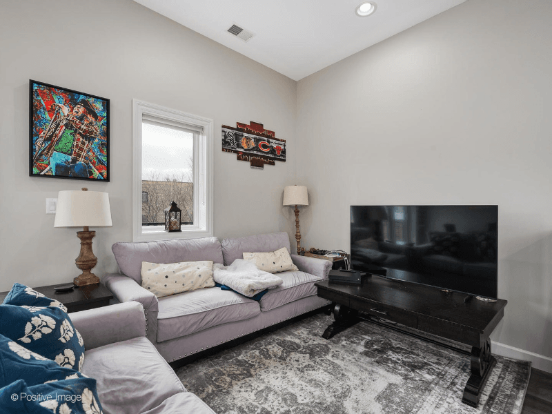 Chicago Other: 2248 W Taylor St, 1