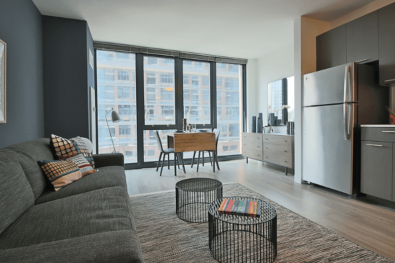 Chicago Condo: 169 W Ontario St