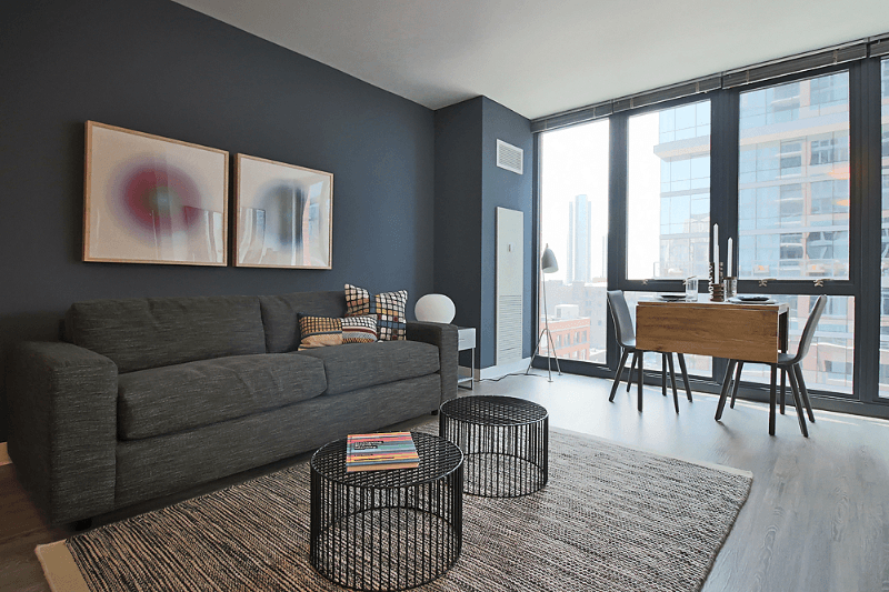 Chicago Condo: 169 W Ontario St