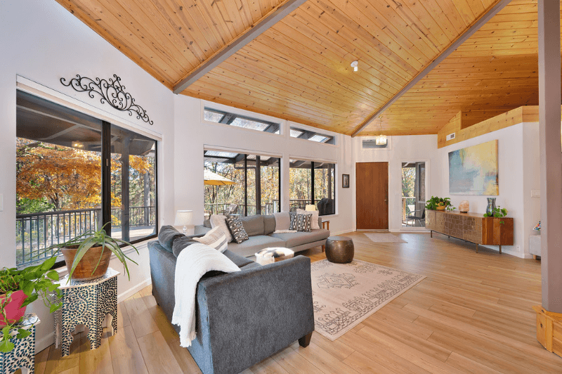 Grass Valley House: 19813 Casa Loma Dr