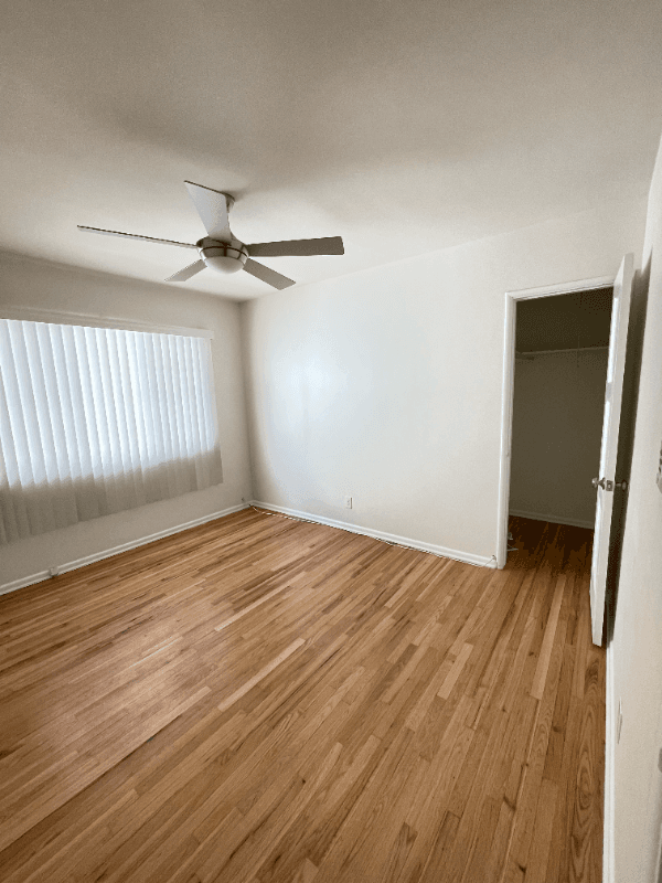 Los Angeles Apartment: 7021 Glasgow Ave